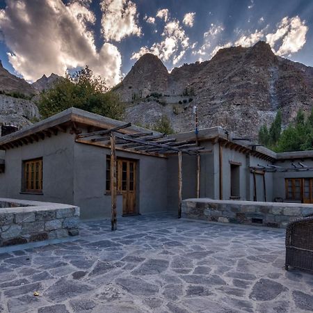 Serena Khaplu Palace Exterior photo